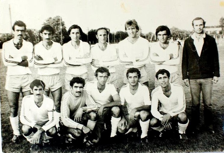 Bir şəklin tarixçəsi: “Qarabağ”a baş məşqçilik etmiş MİLLİ QƏHRƏMAN