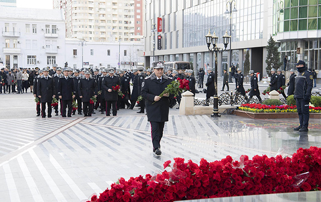 DTX əməkdaşları Xocalı abidəsini ziyarət etdi - FOTO