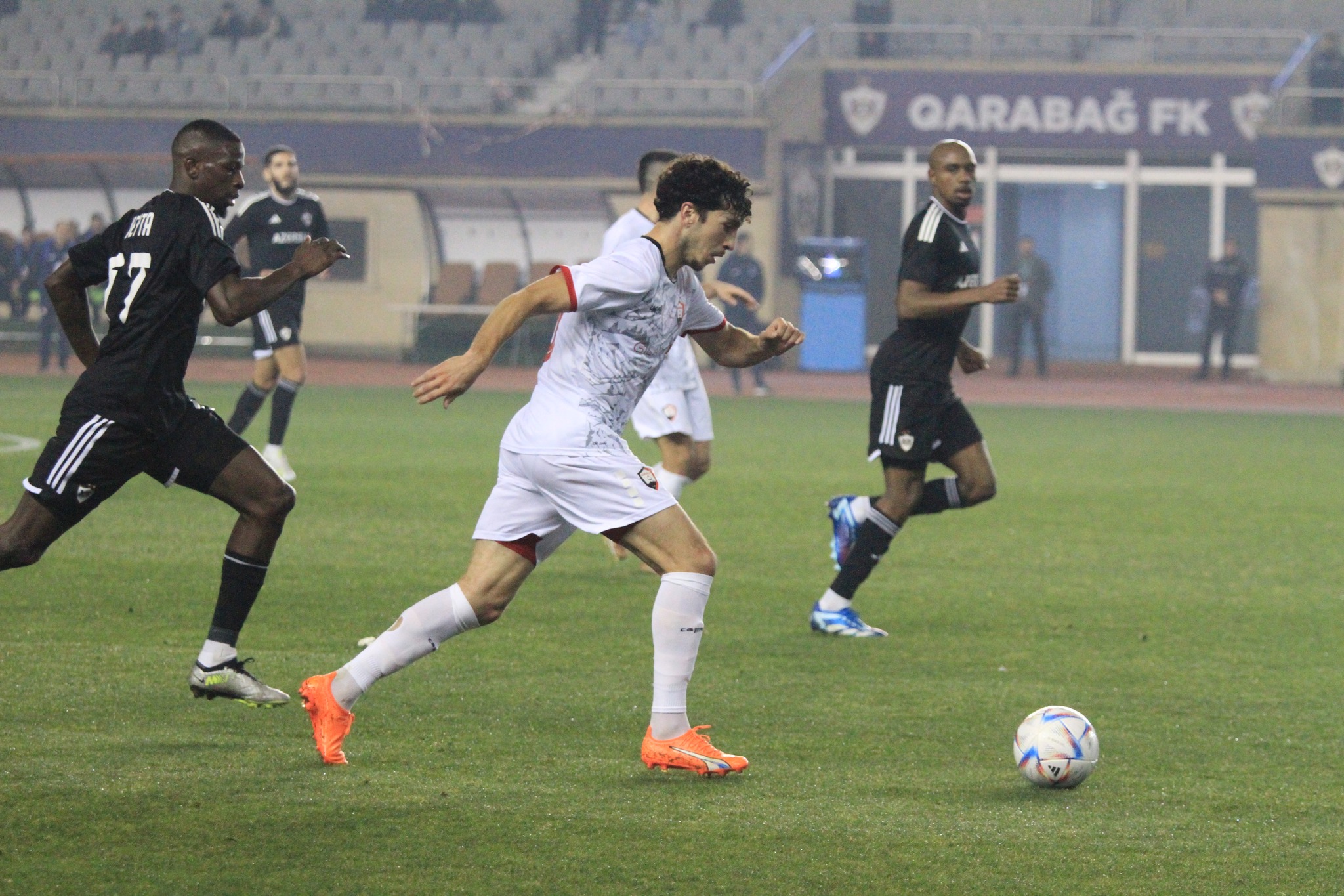"Qarabağ"ın onlardan üstünlüyünü göstərən bir yığın fakt