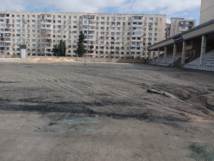 "Qarabağ" buranı təmirə bağladı, "Neftçi"nin keçmiş bazasına sığındı - FOTOLAR