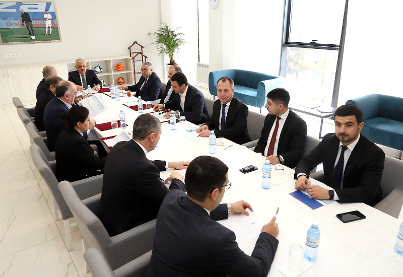 Rövnəq Abdullayev prezident postundan getməsinə ŞOK SƏBƏB gətirdi!