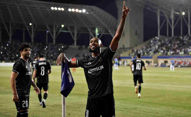 Məşhur "Qarabağ"lı "Neftçi"ni ələ saldı – Böyük səs-küy yaradan VİDEO