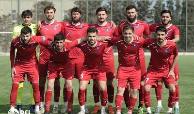 "Neftçi"nin "şinel"indən çıxdı, əla qol vurdu, məşqçi cırılan toru tikdi –