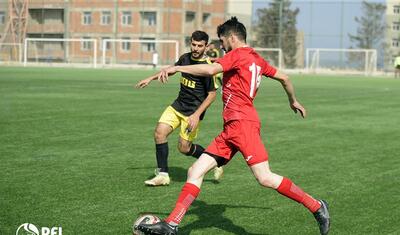 "Neftçi"nin "şinel"indən çıxdı, əla qol vurdu, məşqçi cırılan toru tikdi –