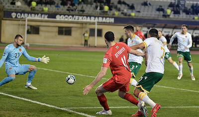 Milli futbolçuların "salam-sağ ol"u -