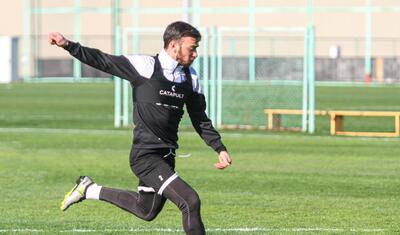 "Neftçi" 2 futbolçusundan pis xəbər aldı -