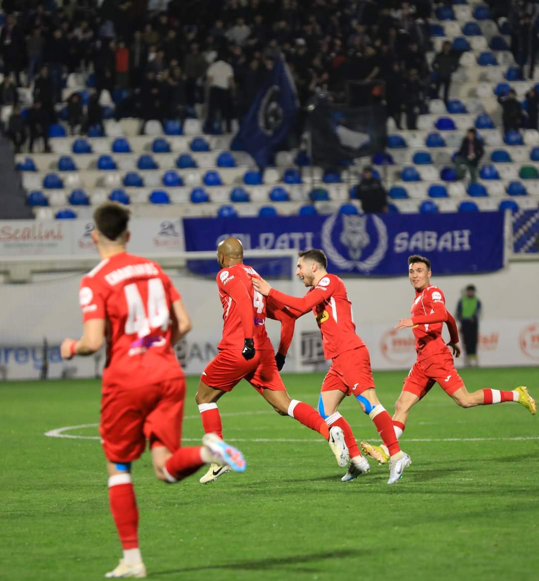 "Rəşad Sadıqov çətin məqamlarda bizə dəstək olur"