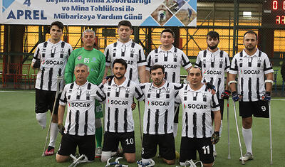 Ayağını itirən “Qarabağ”lı əsaları yerə atdı, Pelesayağı qol vurdu -