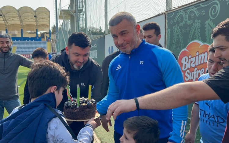 "Qarabağ"ın qonağı oldular, Qurban Qurbanovla tort kəsdilər - FOTOLAR