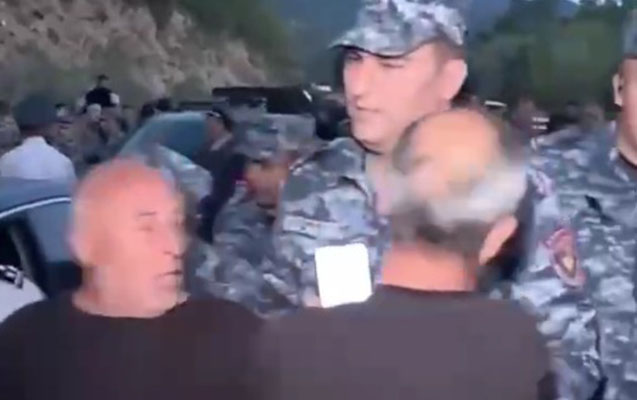 Daha bir qrup etirazçı saxlanıldı - Ermənistandan VİDEO