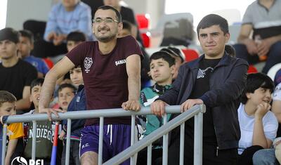 İcra başçısı stadiona sonra gəldi, baxımlı qolları izlədi –