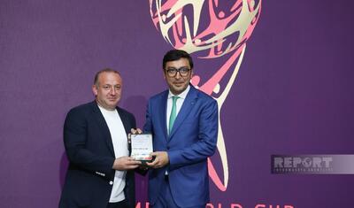 Nazir Avropanın çempion oyunçularını sevindirdi -