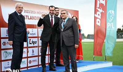 İcra başçısı, müğənnilər, Bakıdan gələnlər və başqaları…