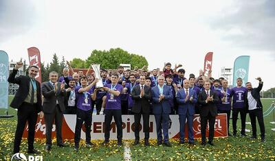 İcra başçısı, müğənnilər, Bakıdan gələnlər və başqaları…