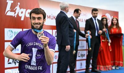 İcra başçısı, müğənnilər, Bakıdan gələnlər və başqaları…
