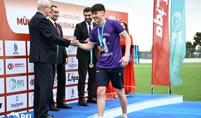 İcra başçısı, müğənnilər, Bakıdan gələnlər və başqaları…