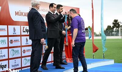 İcra başçısı, müğənnilər, Bakıdan gələnlər və başqaları…
