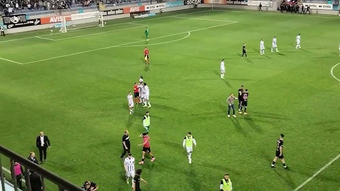 "Neftçi"nin oyunundakı sillə-təpik və yumruq davasının ANBAAN VİDEOsu