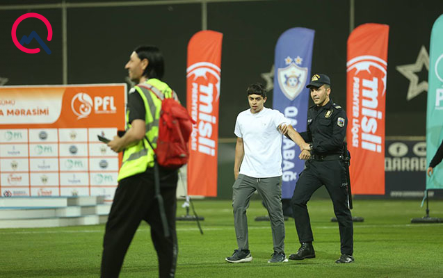“Qarabağ”ın oyununda meydana girdi, hamı çaş-baş qaldı, sonrasına baxın... VİDEO