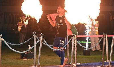 Rövşən Nəcəfin önünə övladları ilə çıxan “Qarabağ”lı futbolçular -