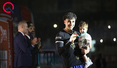 Rövşən Nəcəfin önünə övladları ilə çıxan “Qarabağ”lı futbolçular -