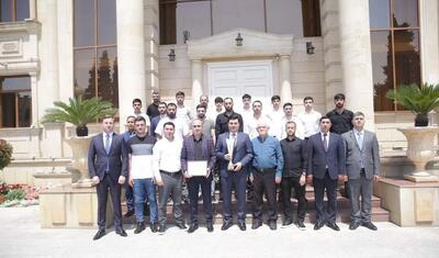 Rayonun rəhbəri çempion komandaya mükafat və vəd verdi -