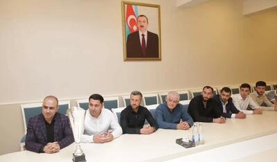 Rayonun rəhbəri çempion komandaya mükafat və vəd verdi -