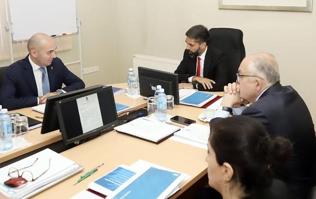 Milliləri çalışdıran dörd baş məşqçi ilə müqavilə uzadıldı
