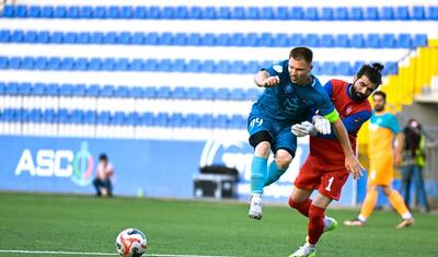 Azərbaycanda futbolçular yumruq və təpik davasına çıxdı -