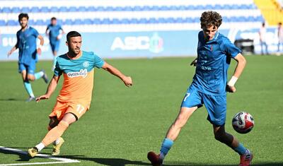 Azərbaycanda futbolçular yumruq və təpik davasına çıxdı -