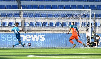 Azərbaycanda futbolçular yumruq və təpik davasına çıxdı -