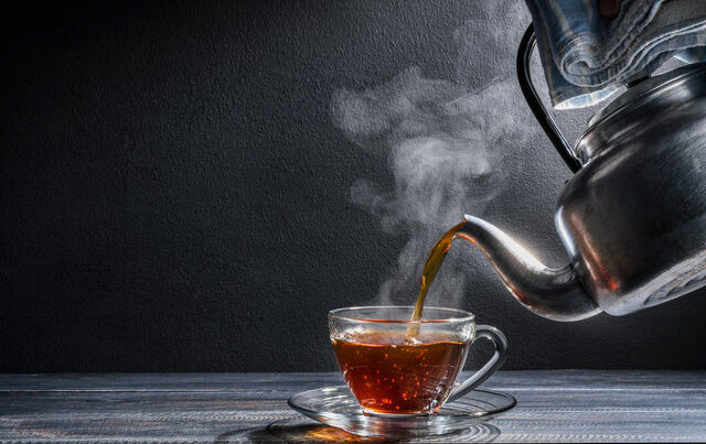 Yayda isti çay içmək ZƏRƏRLİ, yoxsa FAYDALIdır?