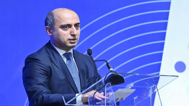 Nazir hər iki komandaya bu cür diqqət yetirdi - FOTO