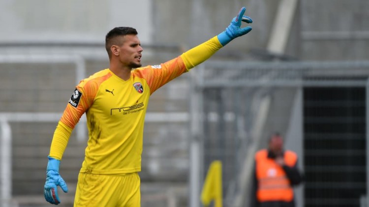 "Qarabağ" ilk transfer üçün nə qədər təzminat ödəyib?