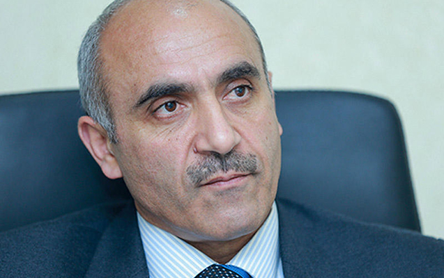 "Maraqlıdır, görəsən kimlər 100 manata əhəmiyyətsiz baxır ki..."
