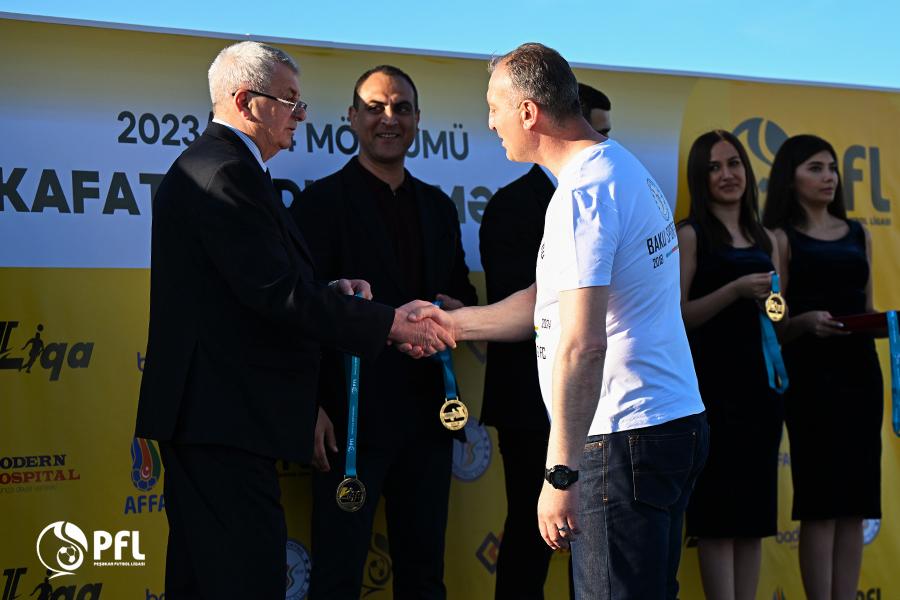 Qarşısına qoyulan məqsədə çatdı, daha 2 il vəzifə başında qaldı