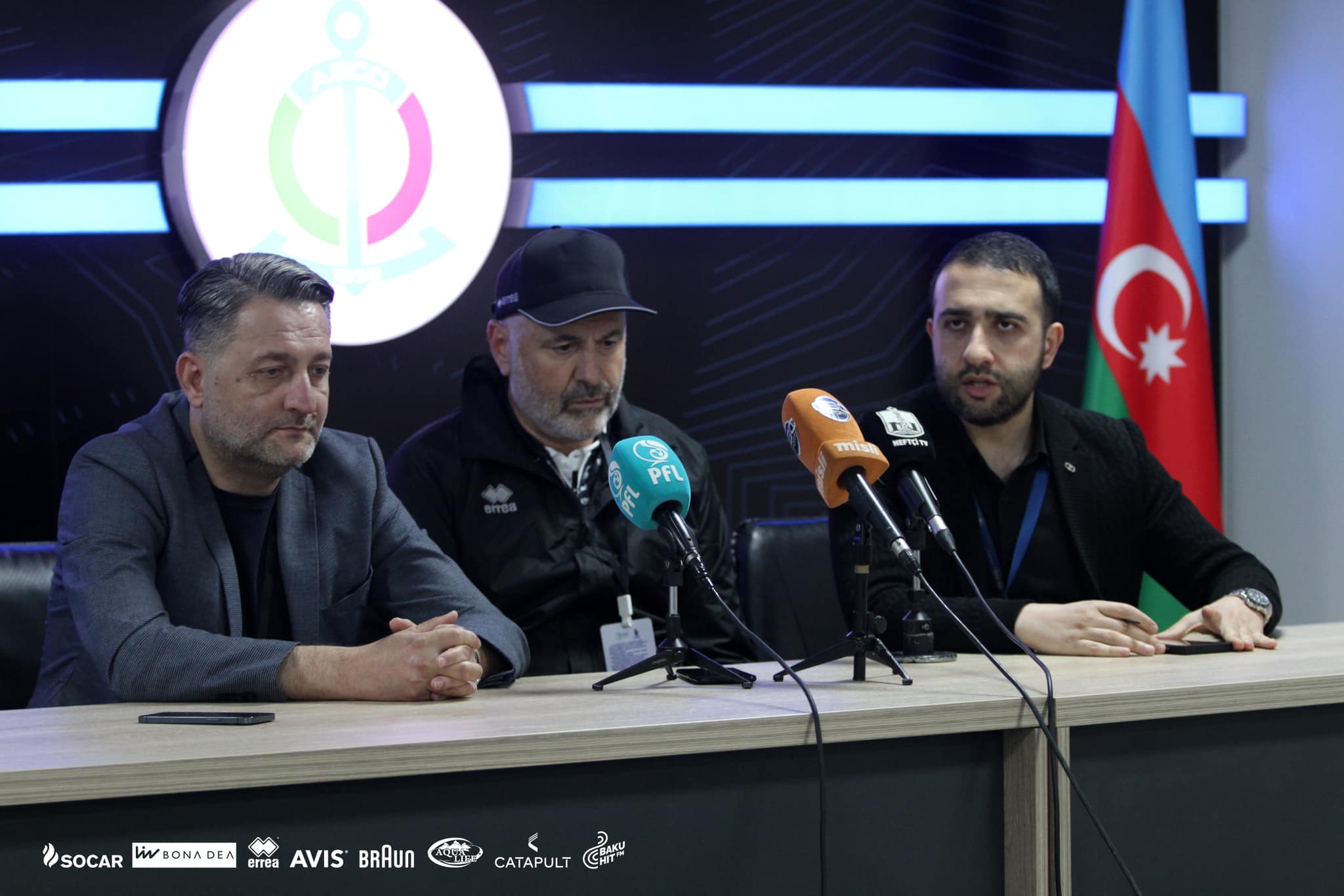 “Neftçi”də yeni gələn baş məşqçiyə azı 3 il vaxt verilməlidir”