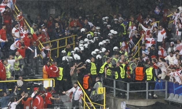 Futbol fanatizminin fəsadları – Coşmuş vətənpərvərlik hissi toqquşmalar törədir