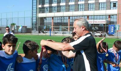 "Sabah"la bərabər "Qarabağ" və "Neftçi"nin də oxşar addım atması məni sevindirir" -