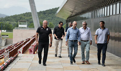 İcraçı vitse-prezident Santuş Qəbələ stadionunda gəzdirdi -