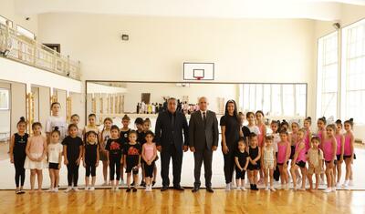 Federasiya Naxçıvan şəhərinə gimnastika xalçası hədiyyə etdi -