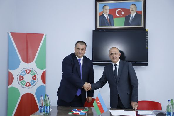 Naxçıvan futbolu Zaur Axundova tapşırıldı - FOTOLAR