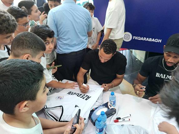 Azərbaycanda yeni nəsil “Qarabağ”ı sevir