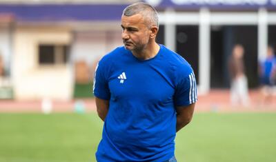 “QARABAĞ”: Qucaqda pişik, narın yağış və onlar...