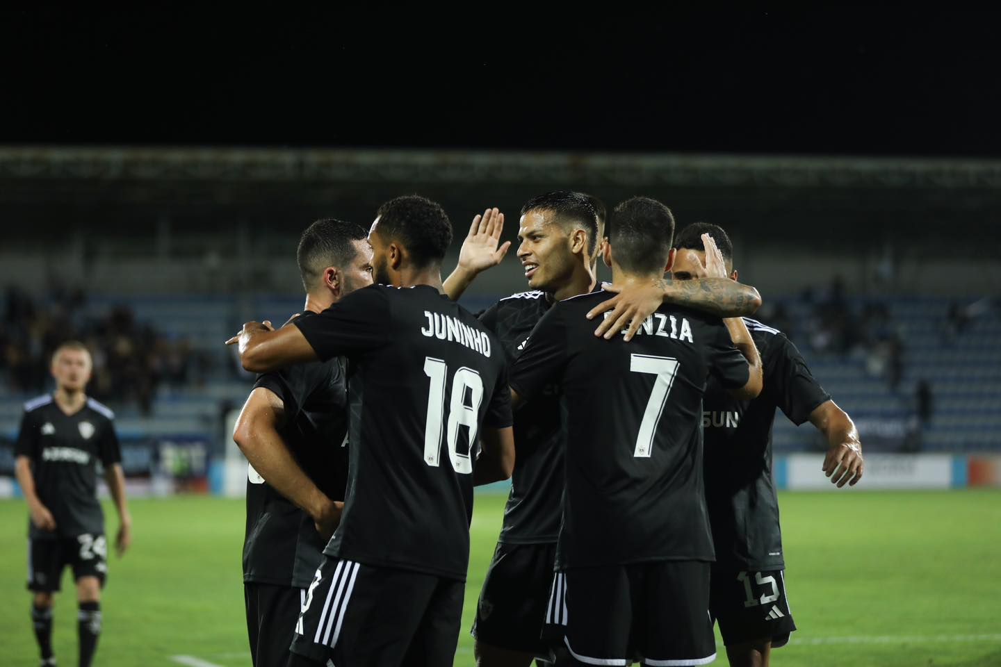“Qarabağ” susur, “Neftçi” yığır, “Şamaxı”ya çatan yoxdur – YAY BAZARLIĞI