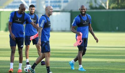 "Qarabağ"da hamı gözləyir, gözlər isə gülür -