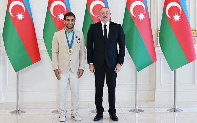 “Fəxr edirəm ki, çempion oldum” - Hidayət Prezidentlə görüşdə dedi