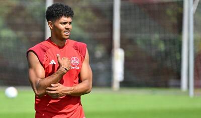 Mahirin yeni yoldaşı bu hərəkətinə görə döyüldü -