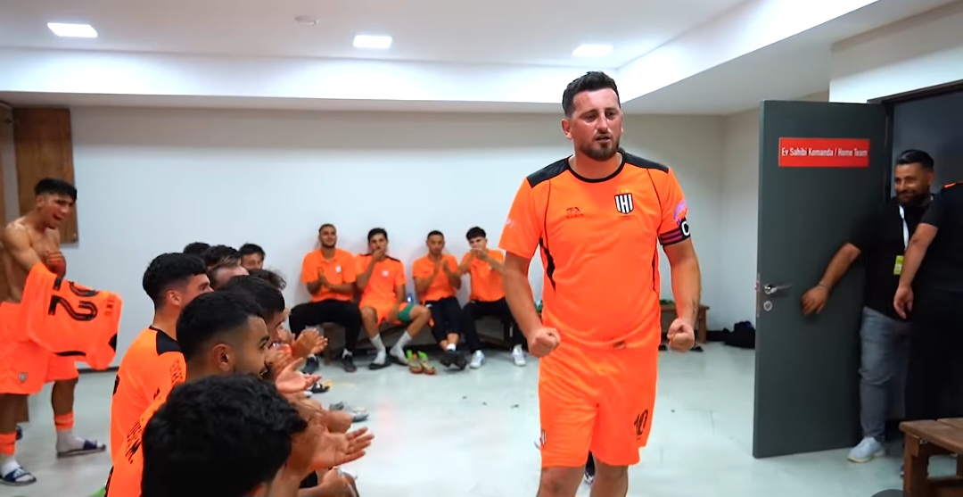 “Neftçi”nin “şinel”indən çıxmış tanınmış gündəm oldu - Şəmkirdən VİDEO