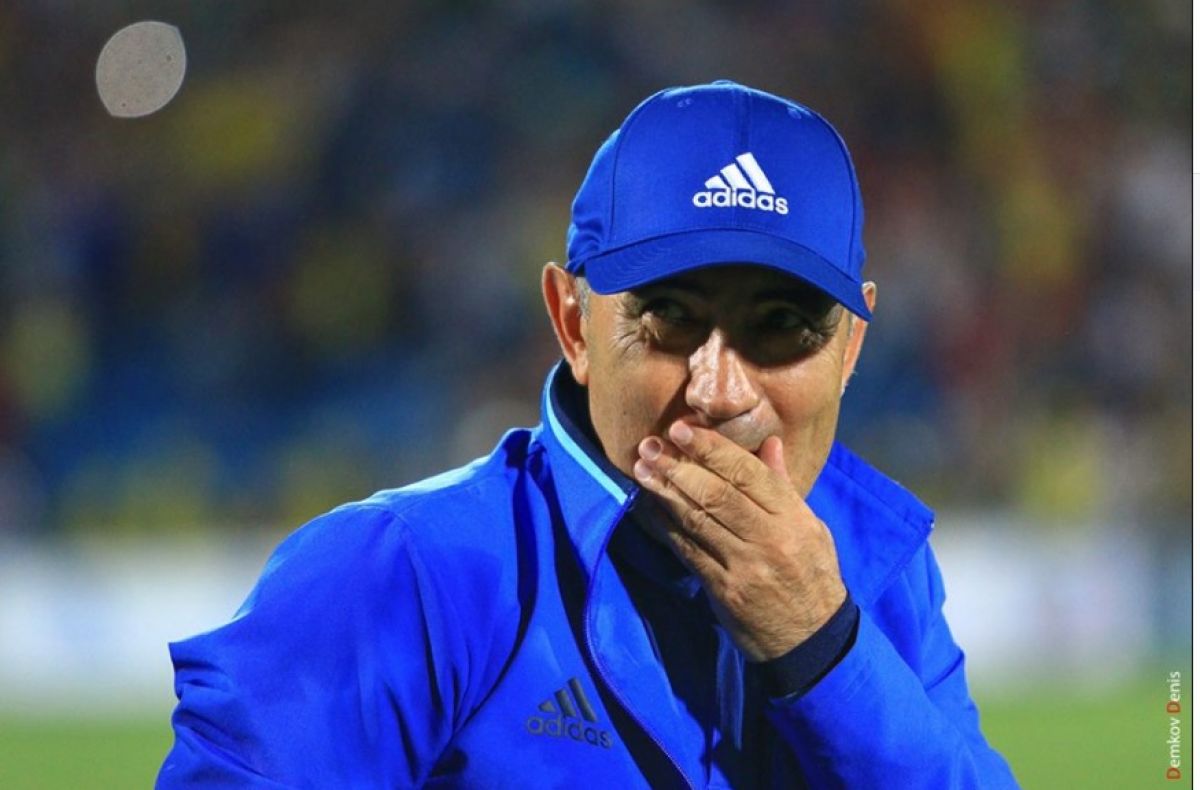 Berdiyev futbolçuları özündən narazı saldı: “Qışqırır, acıqlanır, heç kimi saymır”